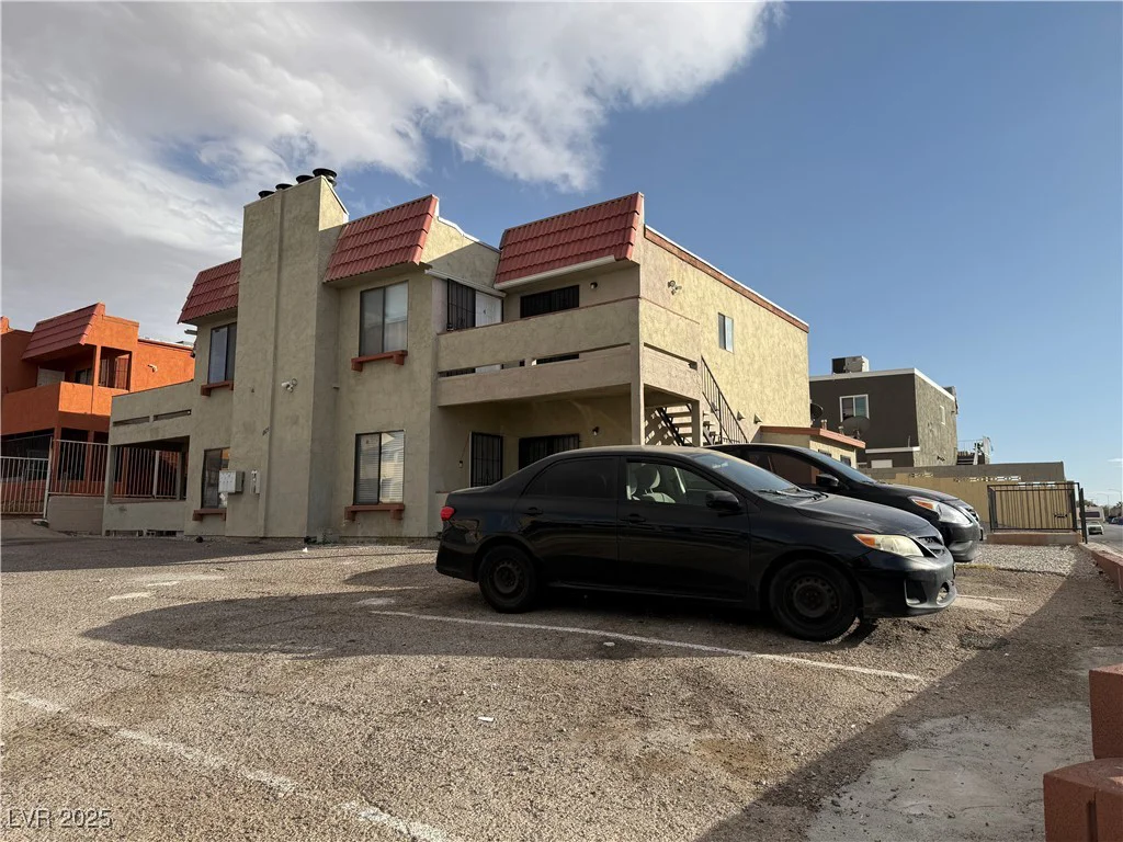 6925 Hopkins, Las Vegas, NV 89156