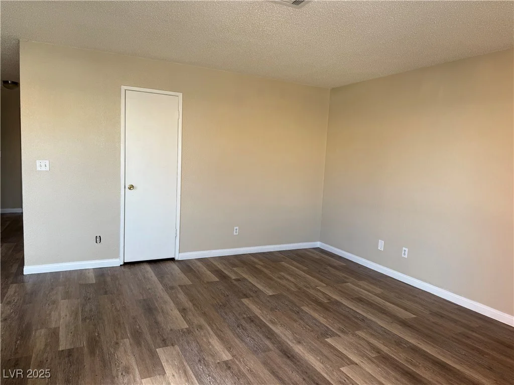 6925 Hopkins, Las Vegas, NV 89156