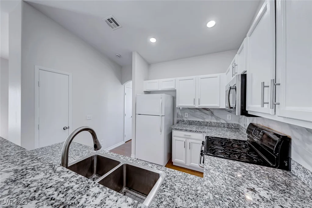 5974 Jagged Cut, Henderson, NV 89011