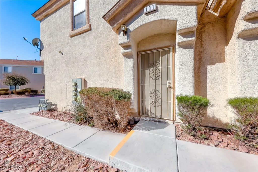5974 Jagged Cut, Henderson, NV 89011
