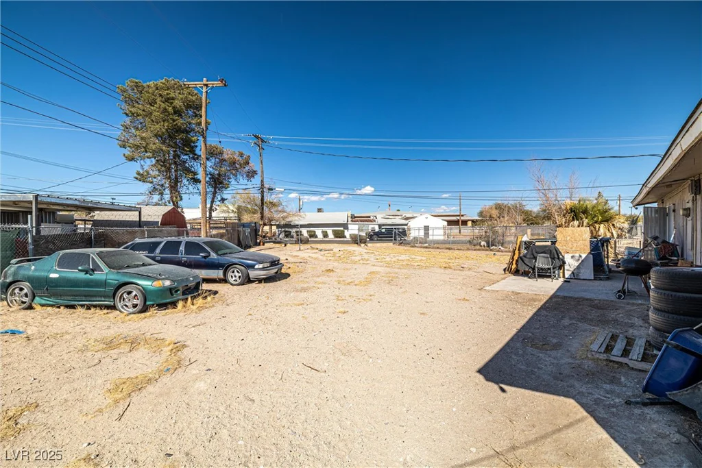 1324 Bluff, North Las Vegas, NV 89030