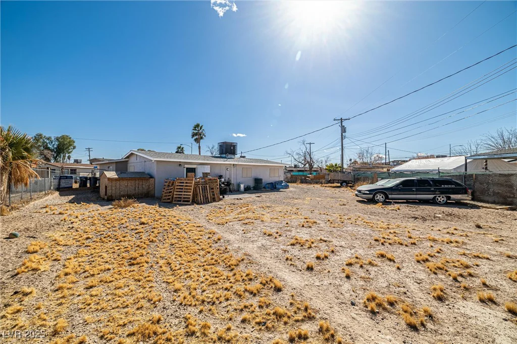 1324 Bluff, North Las Vegas, NV 89030