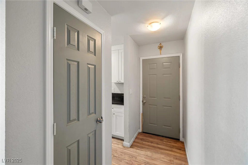 1324 Bluff, North Las Vegas, NV 89030