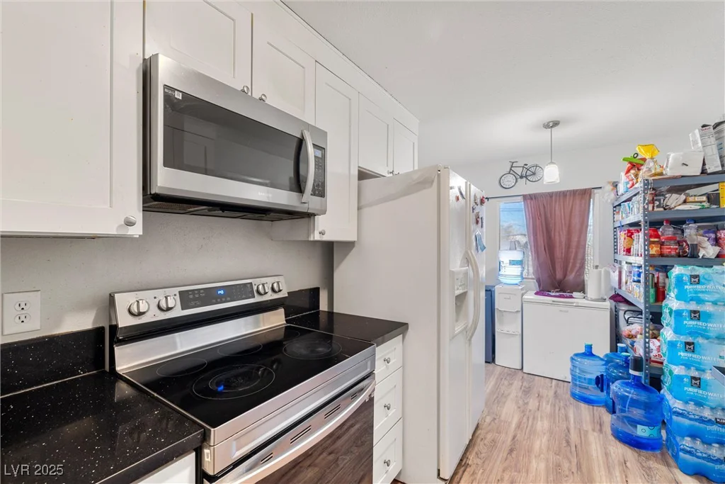 1324 Bluff, North Las Vegas, NV 89030
