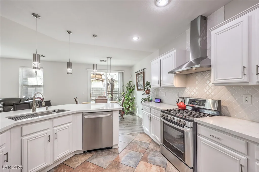 3913 Sweet Pine, Las Vegas, NV 89108