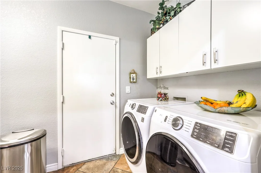 3913 Sweet Pine, Las Vegas, NV 89108