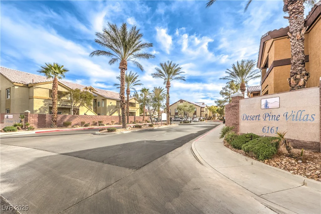 3913 Sweet Pine, Las Vegas, NV 89108