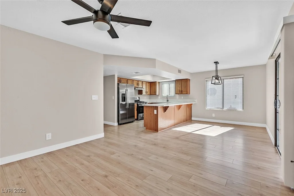 3017 Pelican Beach, Las Vegas, NV 89117