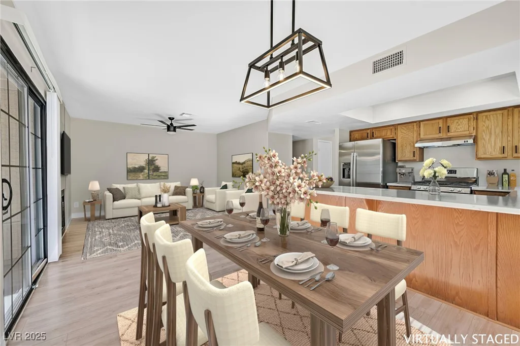 3017 Pelican Beach, Las Vegas, NV 89117