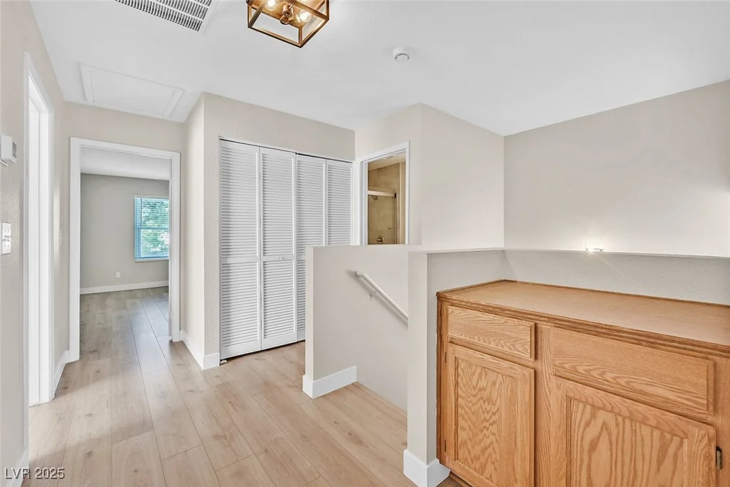 3017 Pelican Beach, Las Vegas, NV 89117