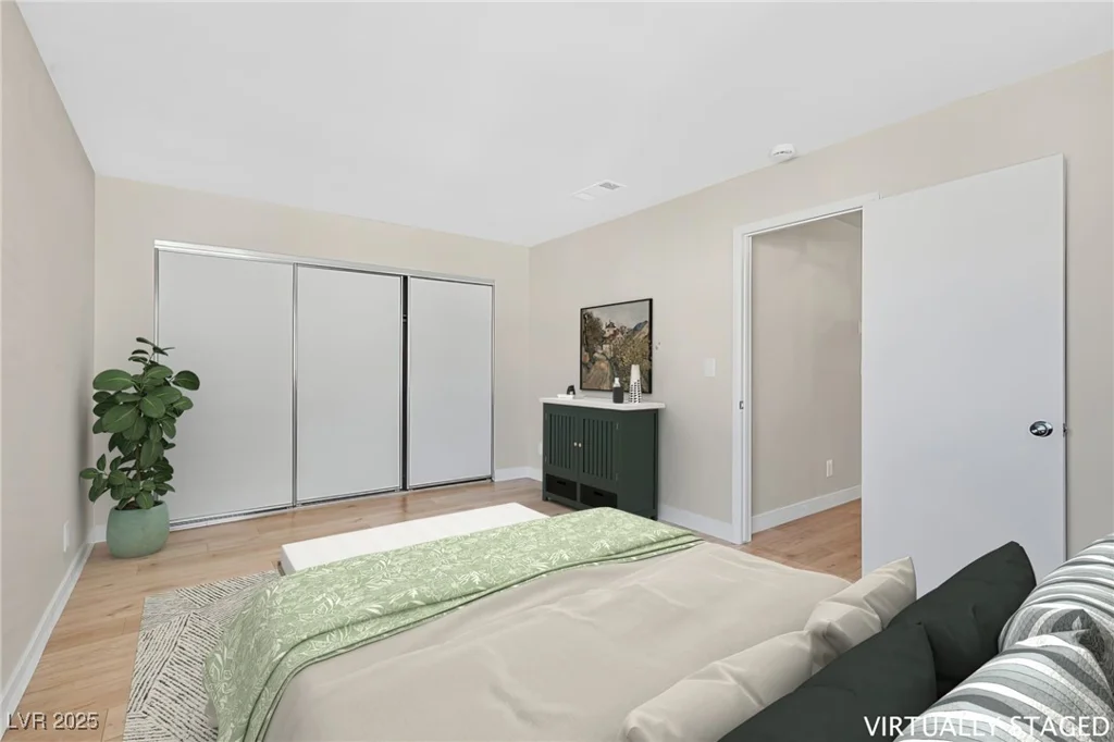 3017 Pelican Beach, Las Vegas, NV 89117