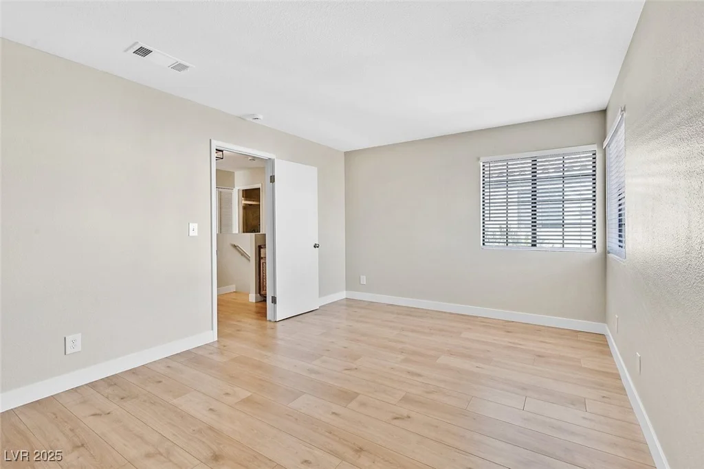 3017 Pelican Beach, Las Vegas, NV 89117