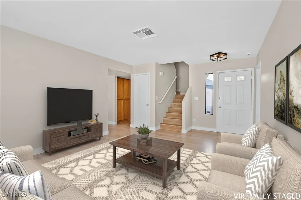 3017 Pelican Beach, Las Vegas, NV 89117