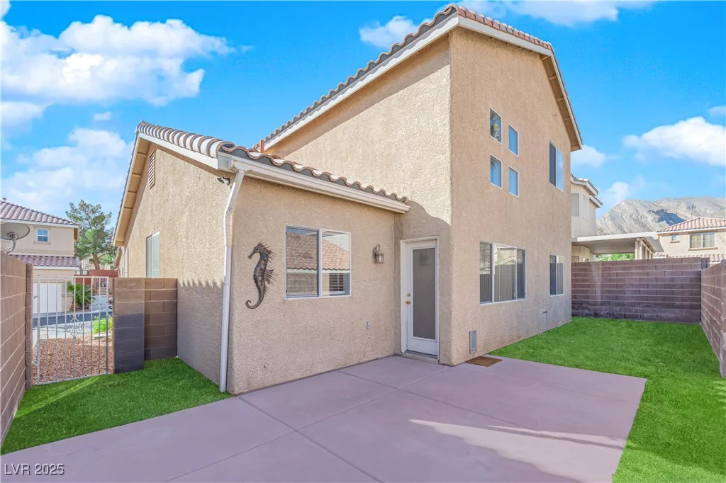 10412 Timber Canyon, Las Vegas, NV 89129