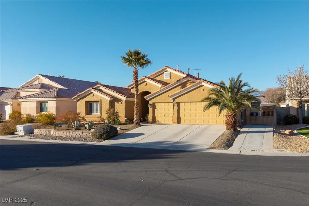 5204 Black Coral, Las Vegas, NV 89131