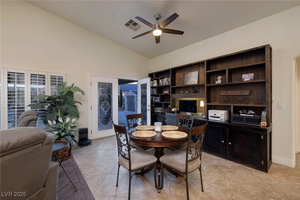 5204 Black Coral, Las Vegas, NV 89131
