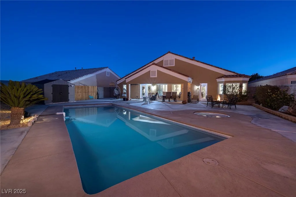 5204 Black Coral, Las Vegas, NV 89131