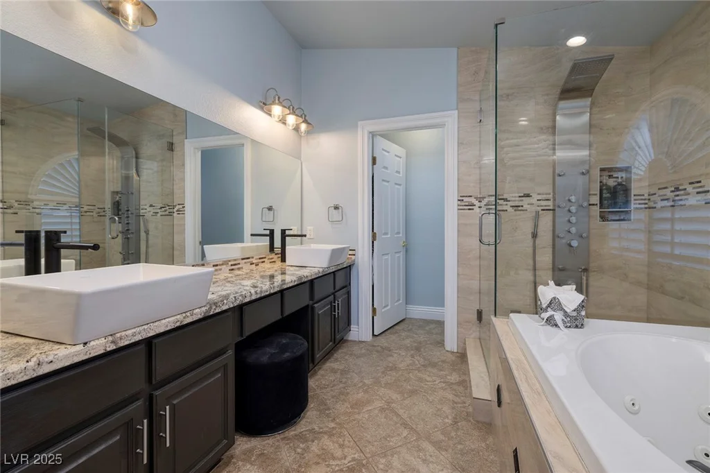 5204 Black Coral, Las Vegas, NV 89131