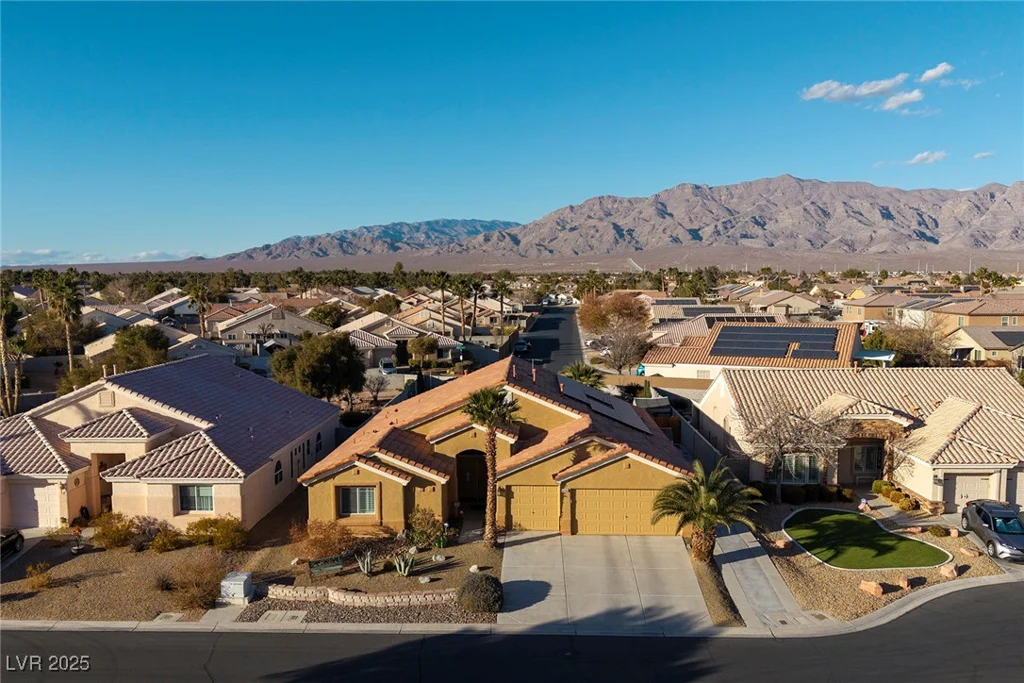 5204 Black Coral, Las Vegas, NV 89131