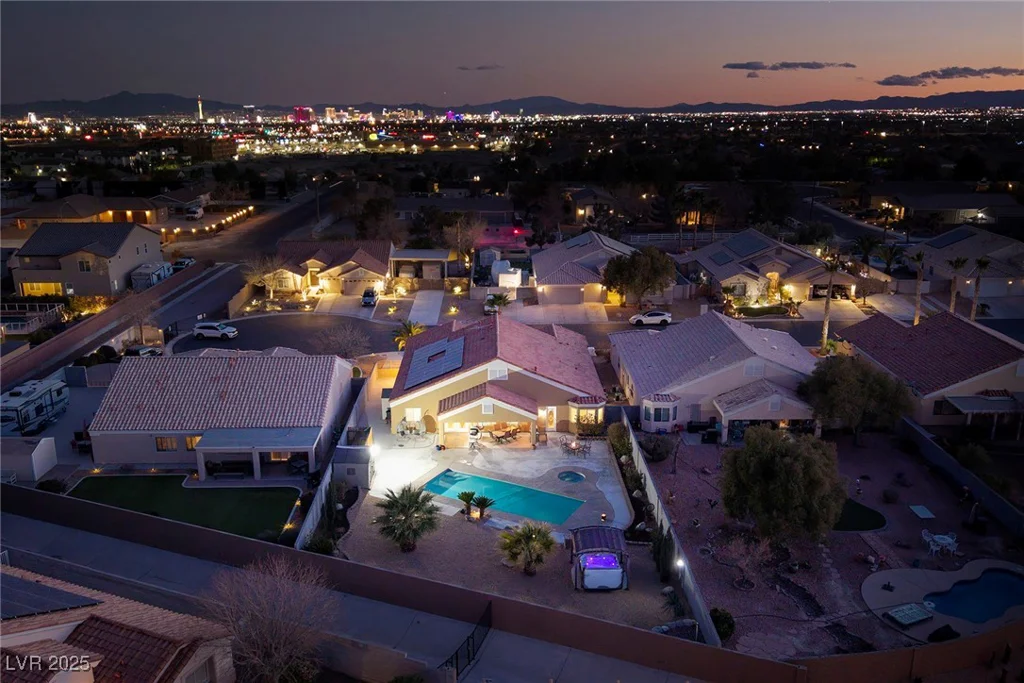 5204 Black Coral, Las Vegas, NV 89131