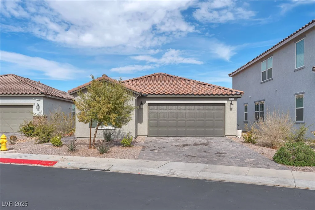 8106 Guadiano, Las Vegas, NV 89113