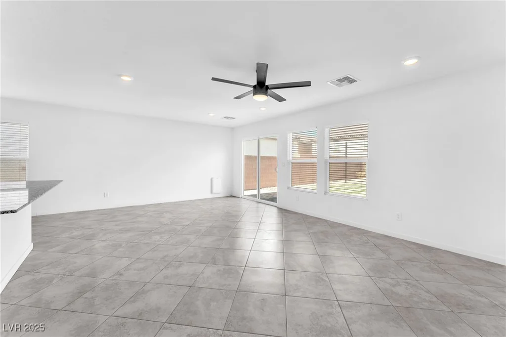 8106 Guadiano, Las Vegas, NV 89113
