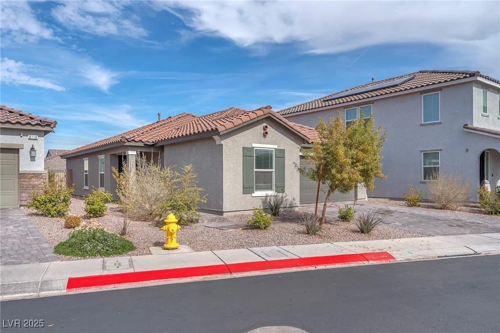 8106 Guadiano, Las Vegas, NV 89113