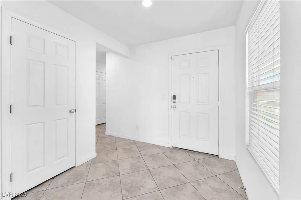 8106 Guadiano, Las Vegas, NV 89113