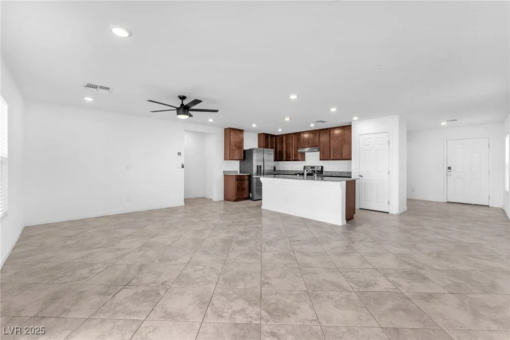 8106 Guadiano, Las Vegas, NV 89113