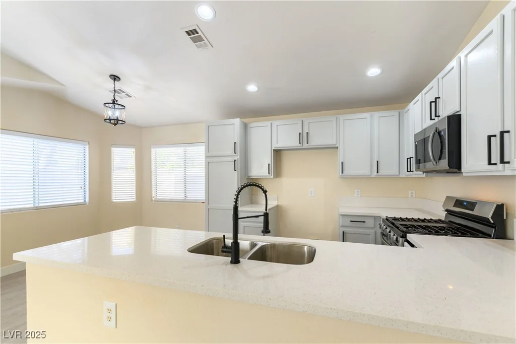 523 Painted Cloud, Las Vegas, NV 89144