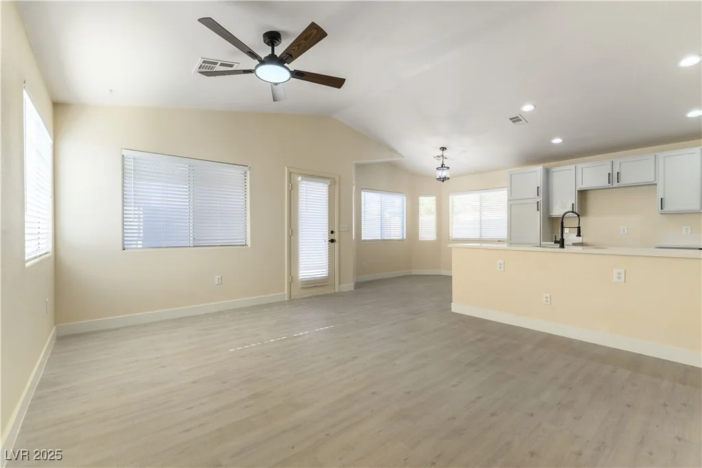 523 Painted Cloud, Las Vegas, NV 89144