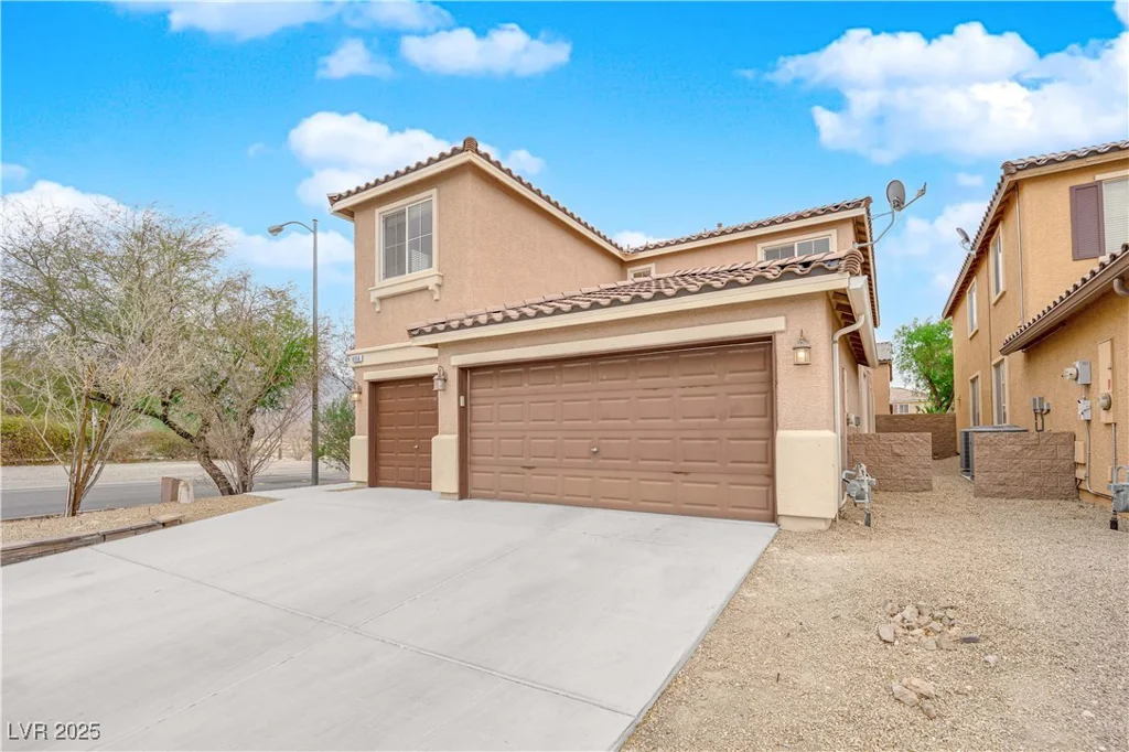 8356 San Mateo, North Las Vegas, NV 89085