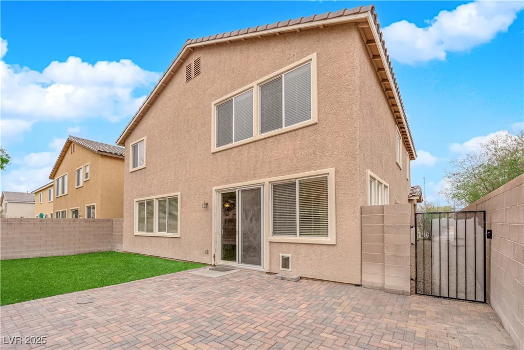 8356 San Mateo, North Las Vegas, NV 89085