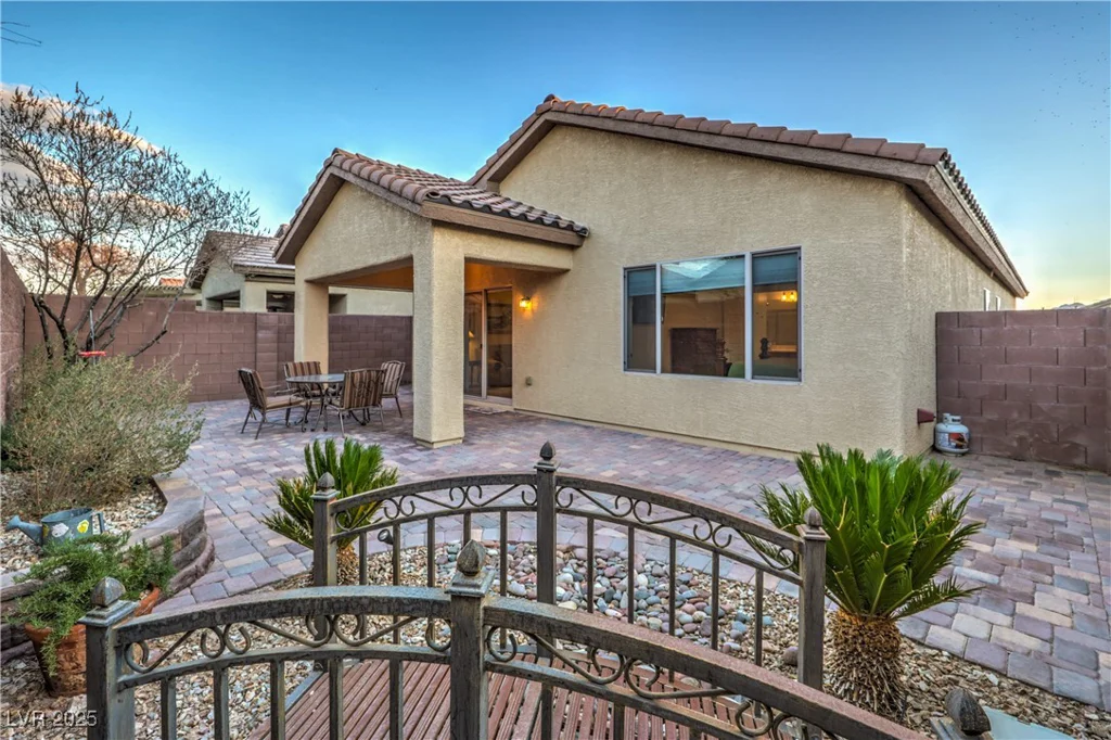 6136 Majestic Wind, Las Vegas, NV 89122