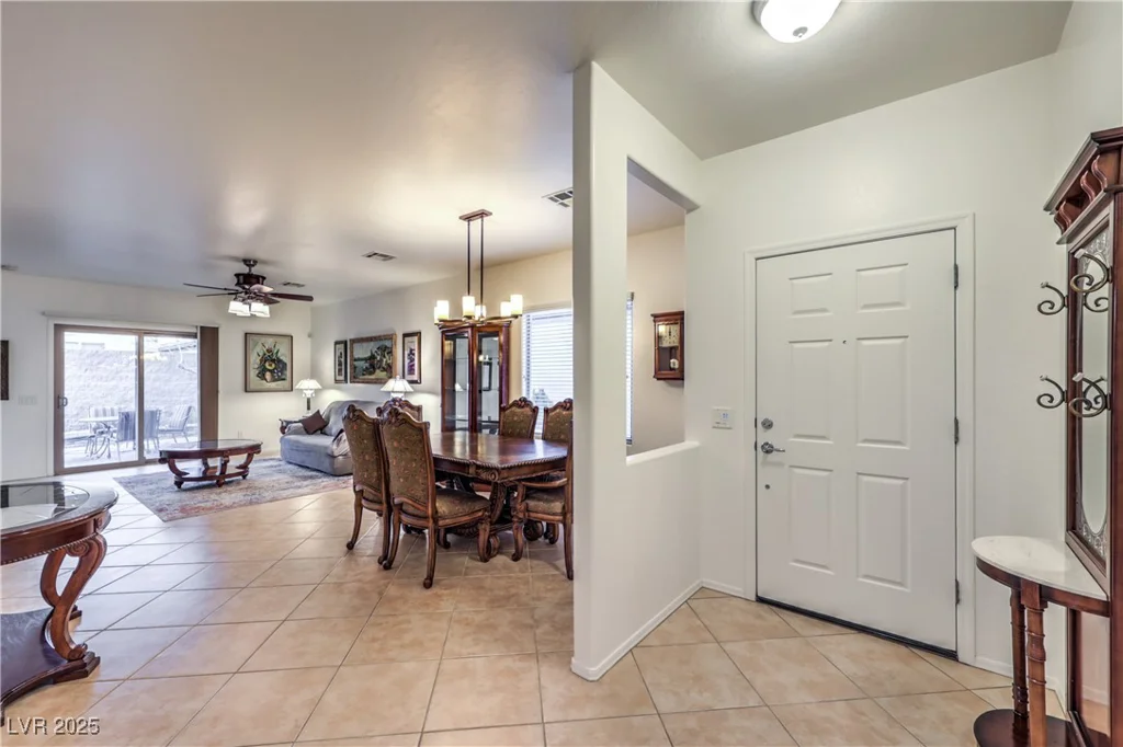 6136 Majestic Wind, Las Vegas, NV 89122
