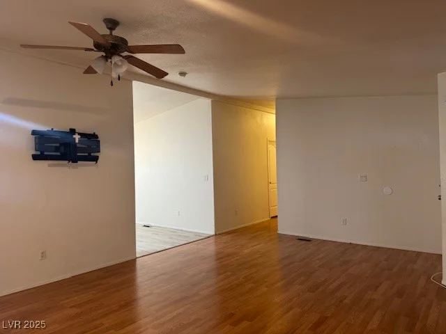 5621 Tahoe, Las Vegas, NV 89142
