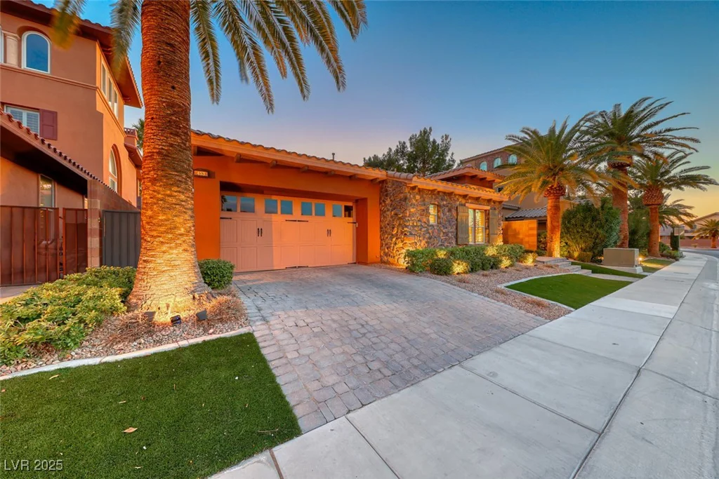 453 Via Palermo, Henderson, NV 89011