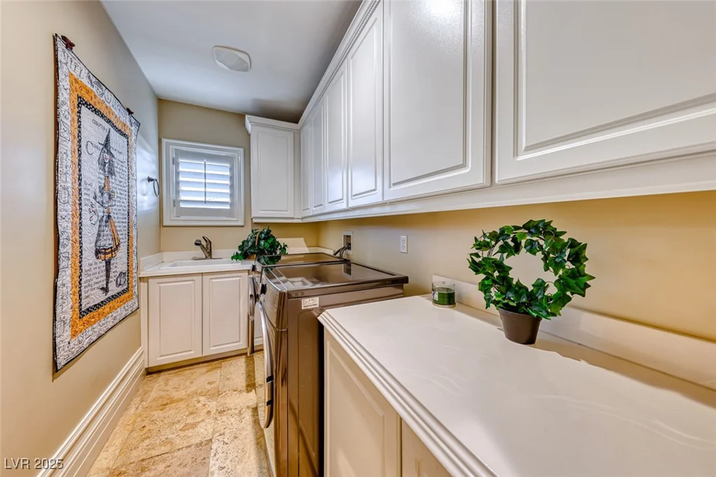 453 Via Palermo, Henderson, NV 89011