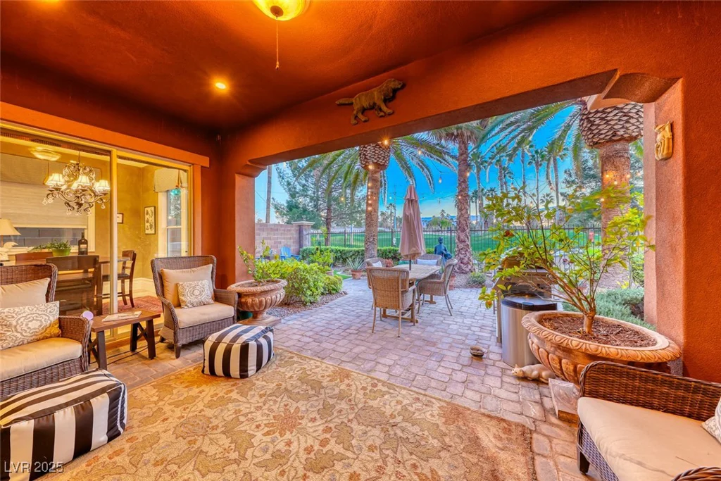 453 Via Palermo, Henderson, NV 89011