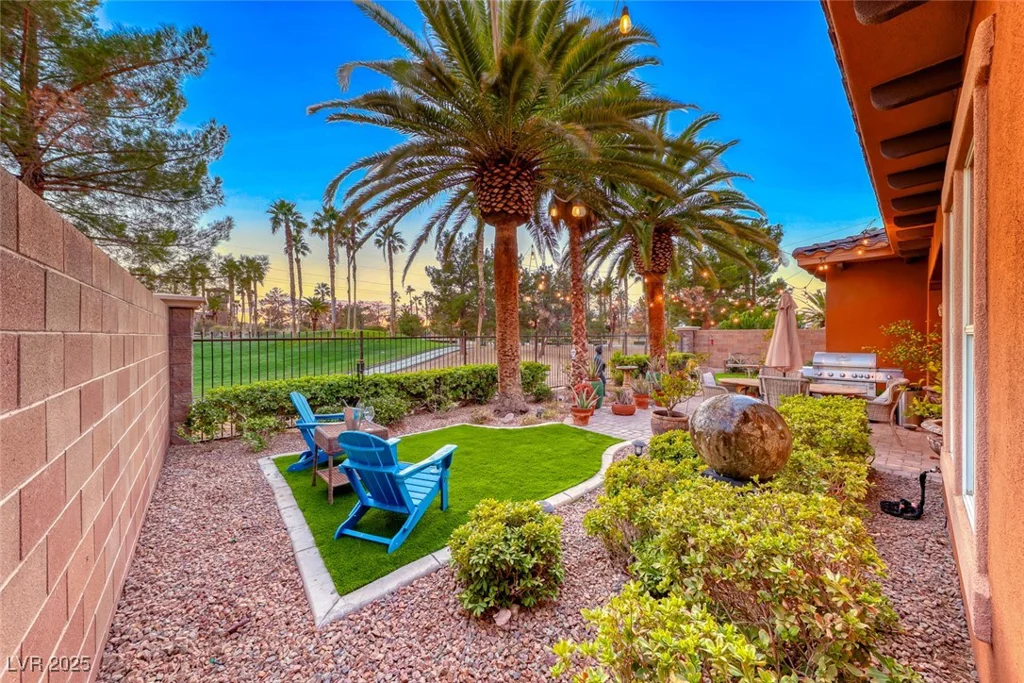 453 Via Palermo, Henderson, NV 89011