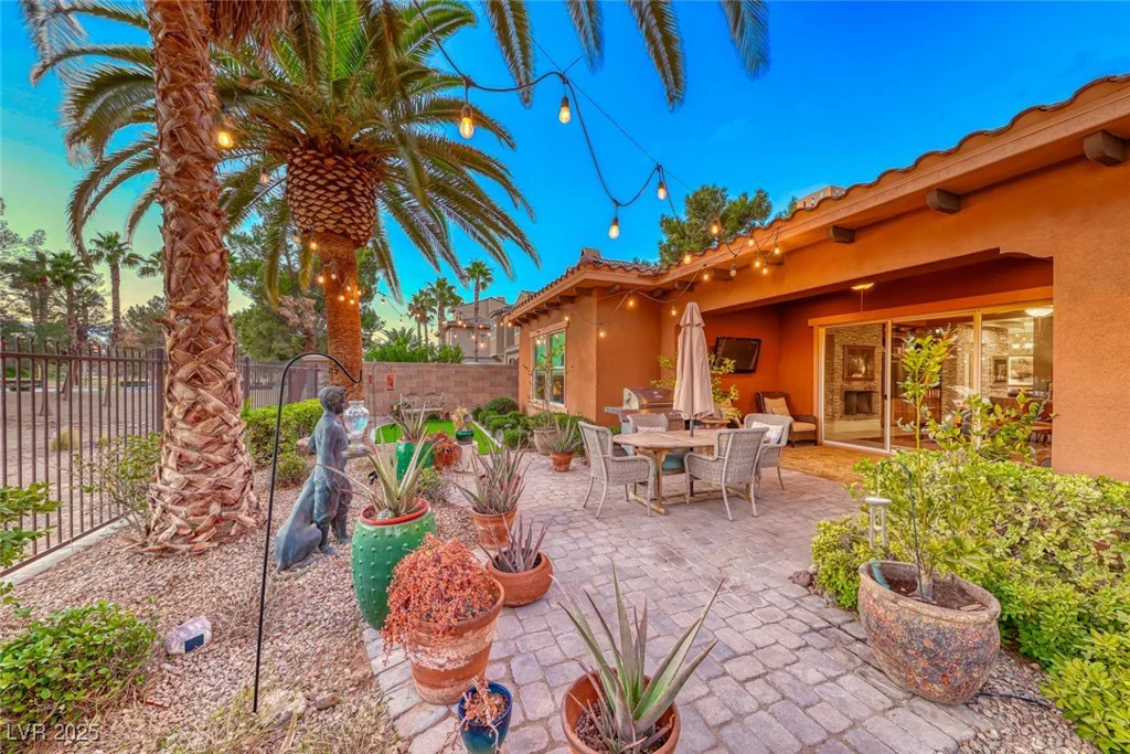 453 Via Palermo, Henderson, NV 89011