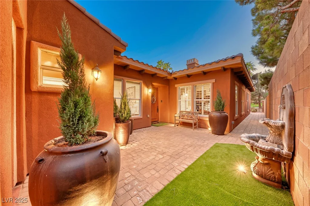 453 Via Palermo, Henderson, NV 89011