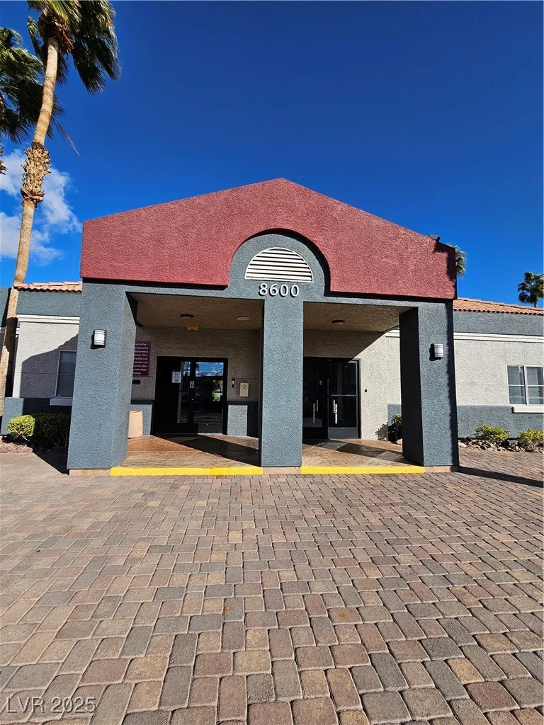 8600 Charleston, Las Vegas, NV 89117