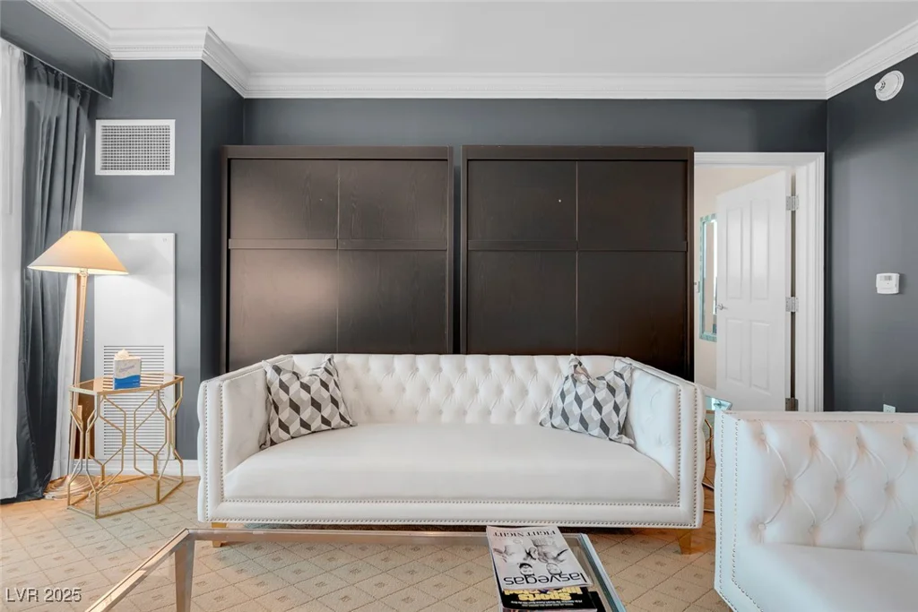 145 HARMON, Las Vegas, NV 89109