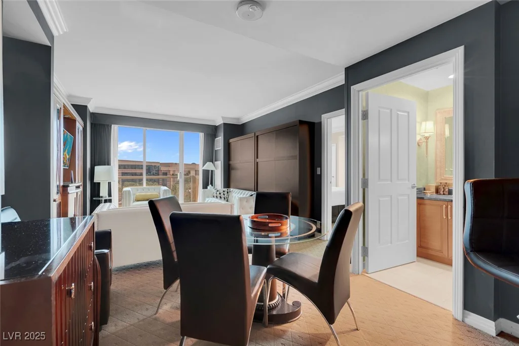 145 HARMON, Las Vegas, NV 89109