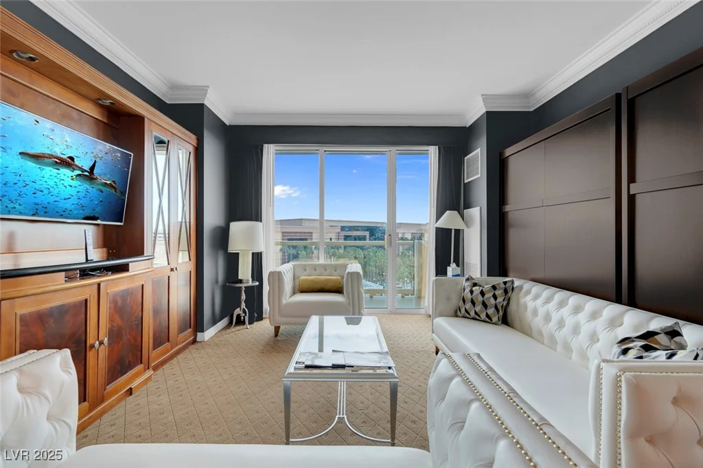 145 HARMON, Las Vegas, NV 89109