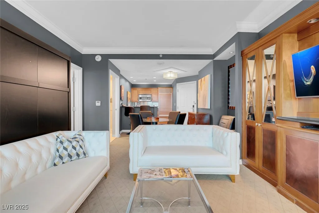 145 HARMON, Las Vegas, NV 89109