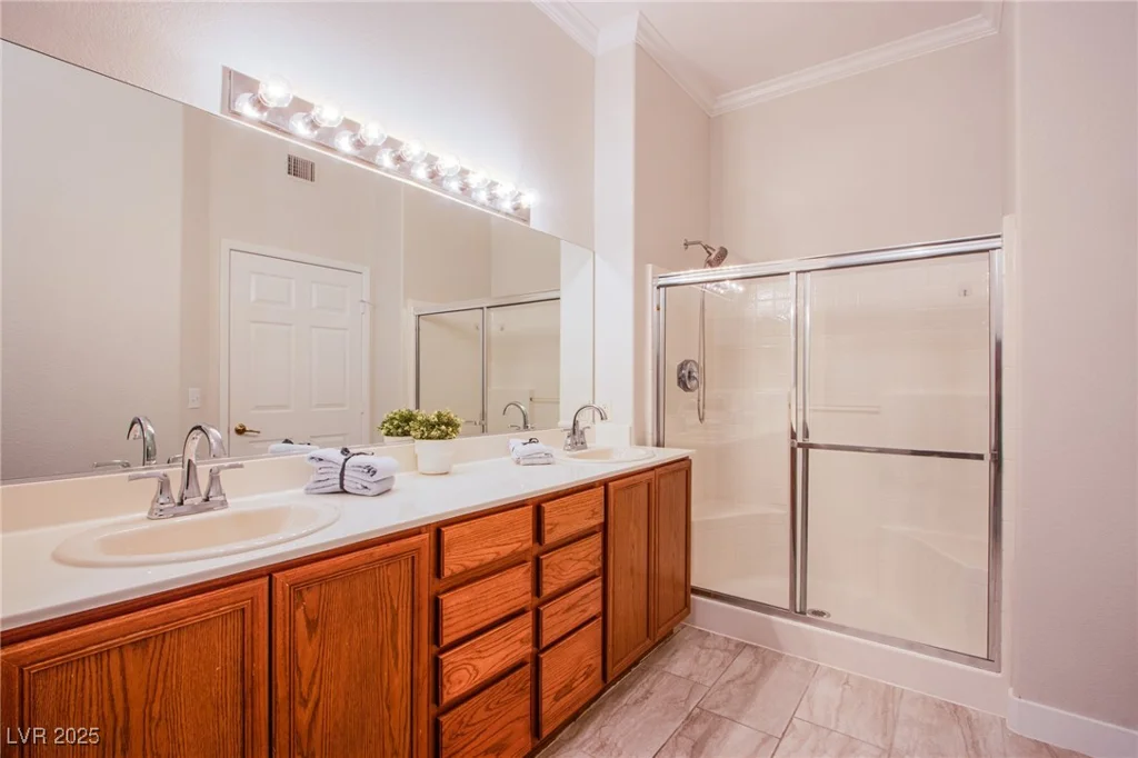 9303 Gilcrease, Las Vegas, NV 89149