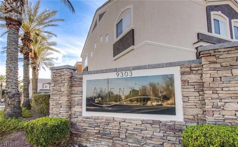 9303 Gilcrease, Las Vegas, NV 89149