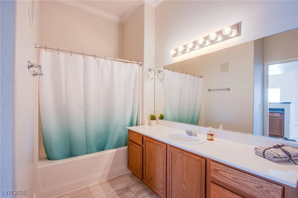 9303 Gilcrease, Las Vegas, NV 89149